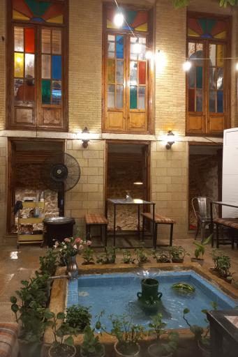 عکس رستوران دوسی