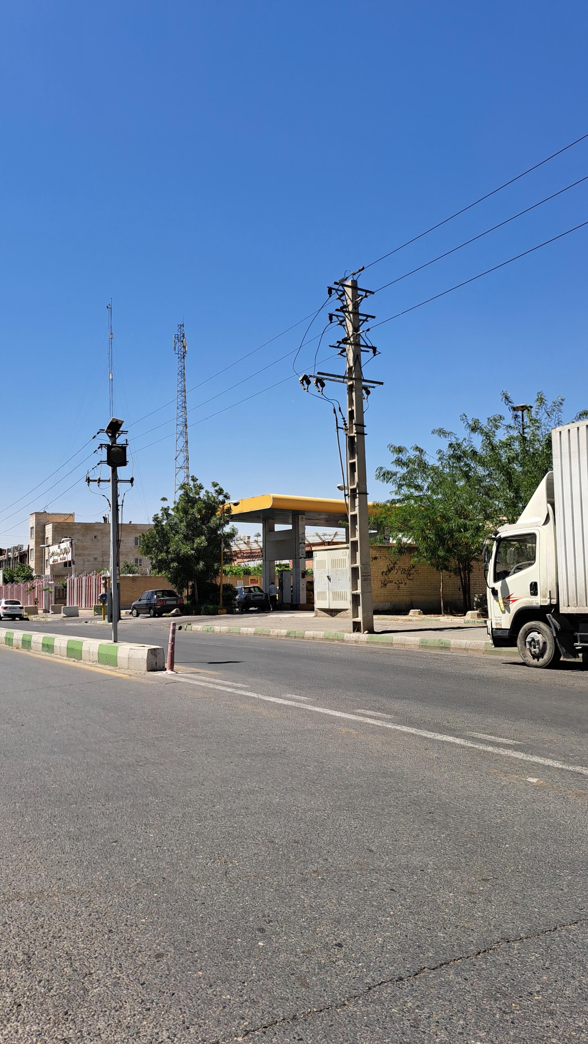 عکس پمپ گاز CNG شکوفه