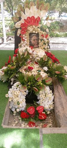 عکس آرامگاه مرحوم استاد محمود فرشچیان