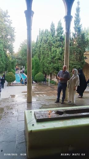 عکس آرامگاه مرحوم استاد محمود فرشچیان