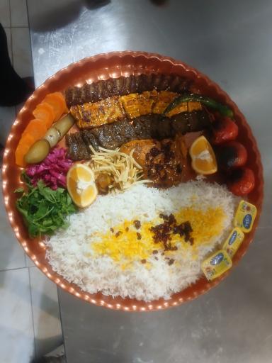 عکس آشپزخانه دیگ و دلبر کاشان