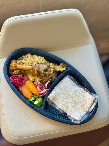 عکس آشپزخانه دیگ و دلبر کاشان