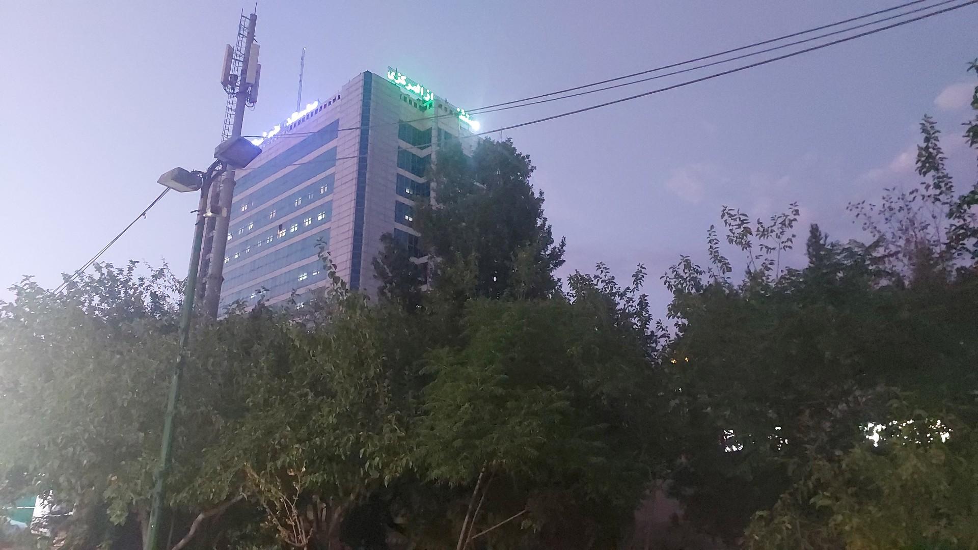 عکس بیمارستان ام ار ای