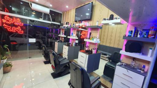 عکس پیرایش سروش