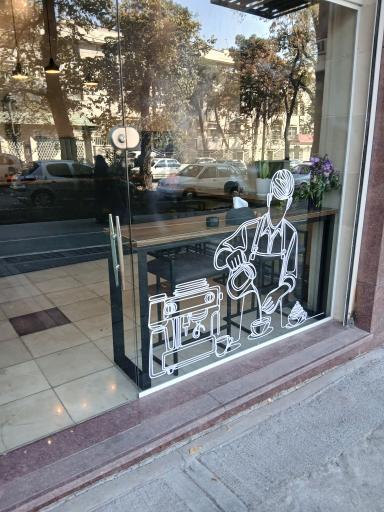 عکس کافه درختی