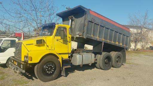 عکس نمایشگاه کامیون رضاپور