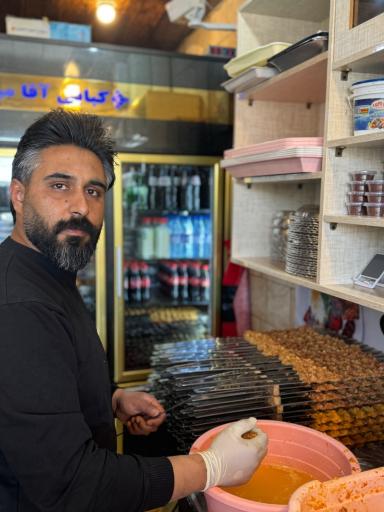 عکس مرکز کباب آقا میرزا