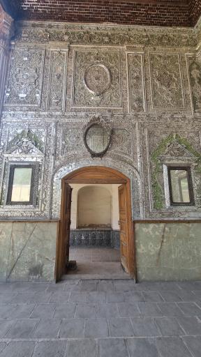 عکس بقعه سرقبر آقا