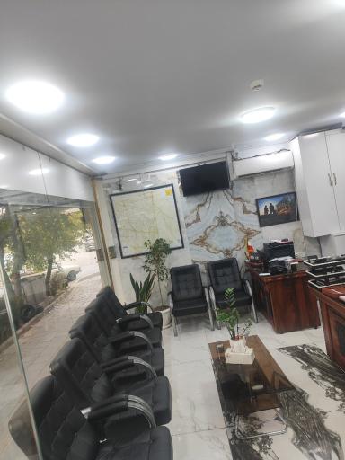 عکس مشاورین املاک قوامی