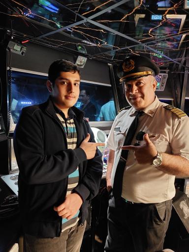 عکس کشتی تفریحی آرتمیس