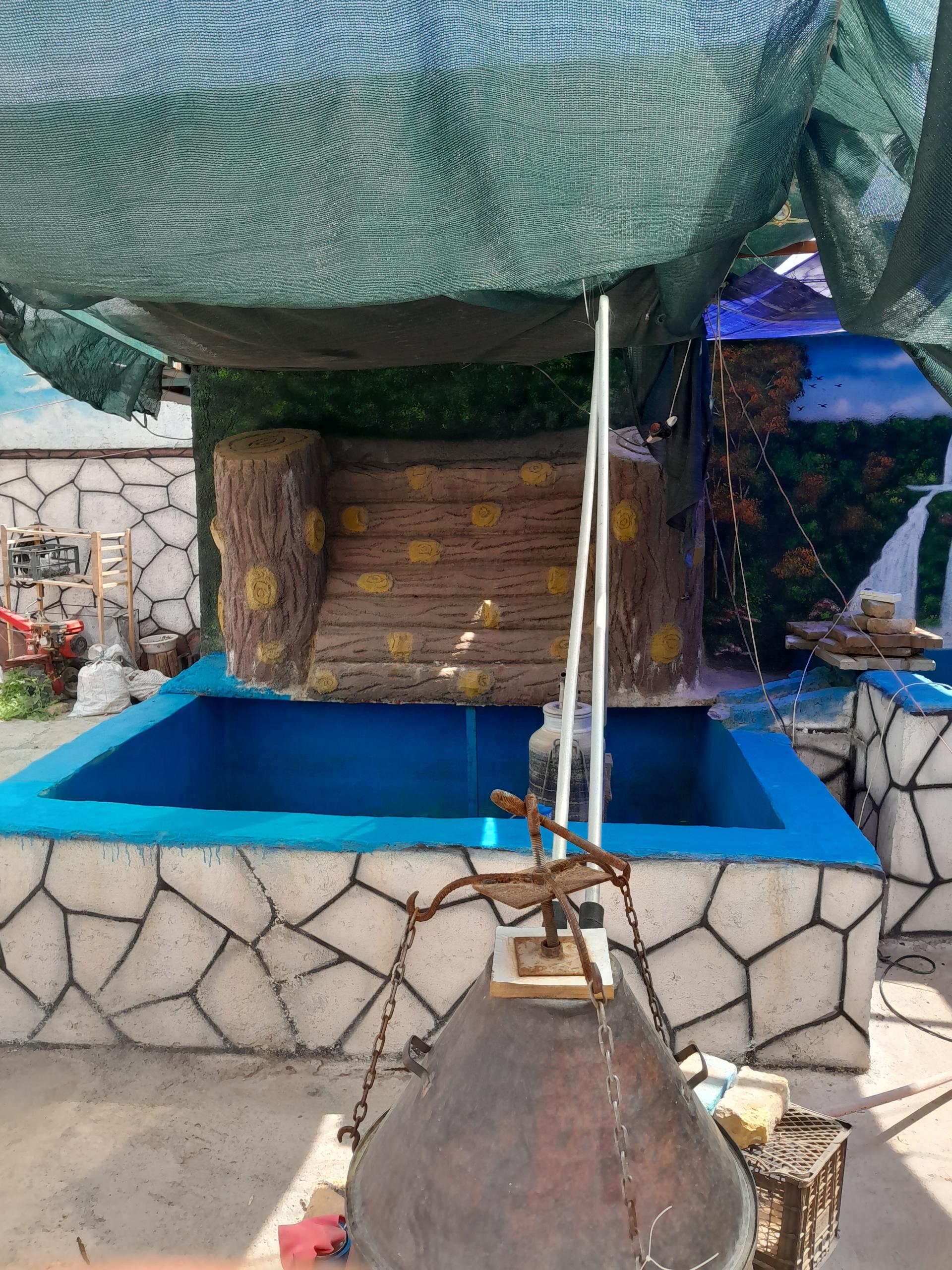 عکس گلاب گیری سنتی گوهری