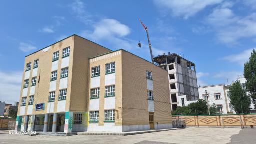 عکس دبستان و دبیرستان پسرانه رشدیه