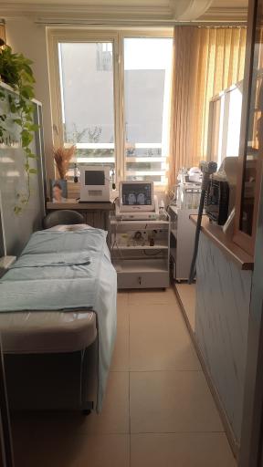 عکس کلینیک پوست مو  و لیزر  آرتمیس