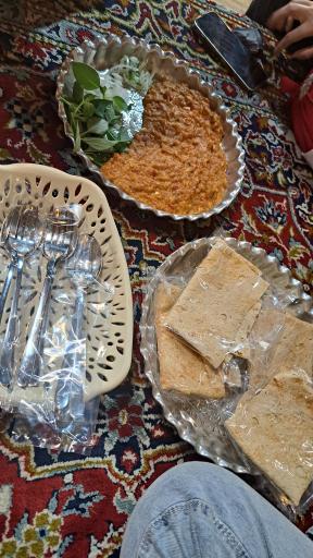 عکس سفره‌خانه سنتی شادقلی خان