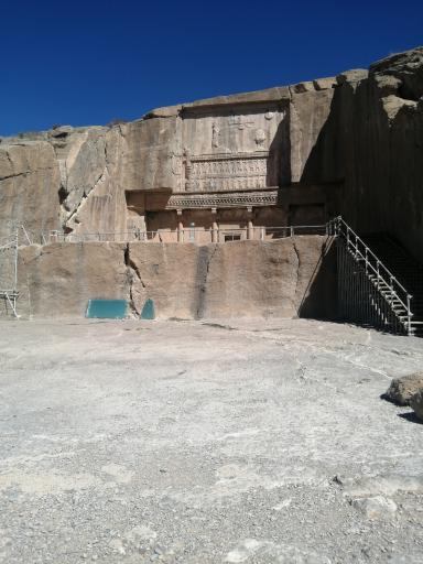 عکس آرامگاه اردشیر سوم