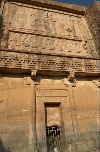 عکس آرامگاه اردشیر سوم