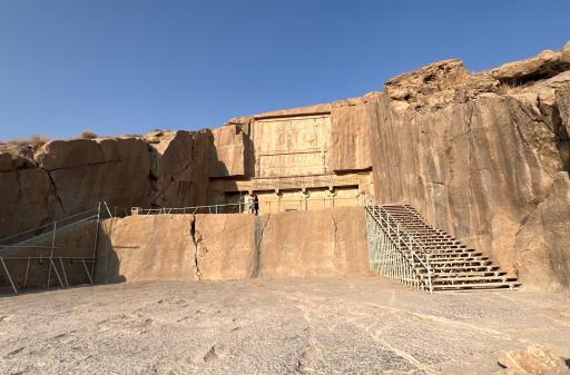 عکس آرامگاه اردشیر سوم