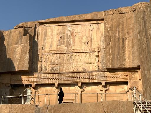 عکس آرامگاه اردشیر سوم