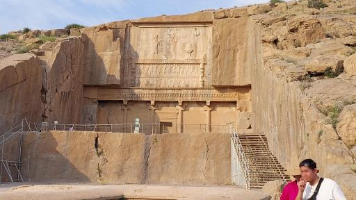 عکس آرامگاه اردشیر سوم