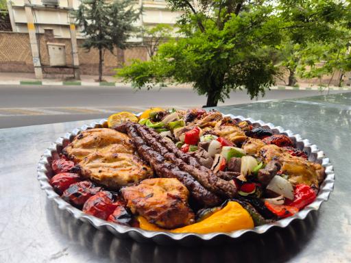 عکس کافه رستوران باربیکیو نرگس