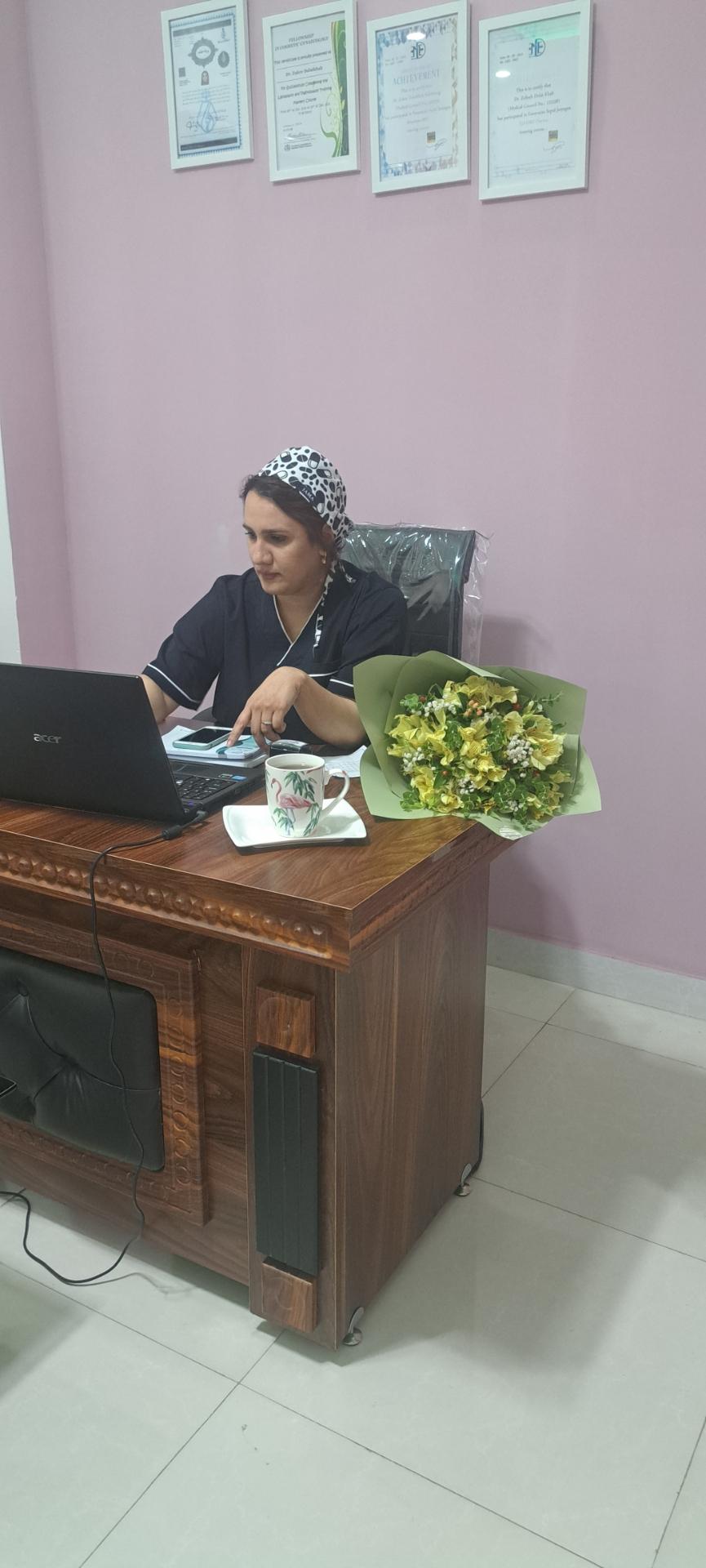 عکس دکتر زهره دولتخواه جراح و متخصص زنان و زایمان