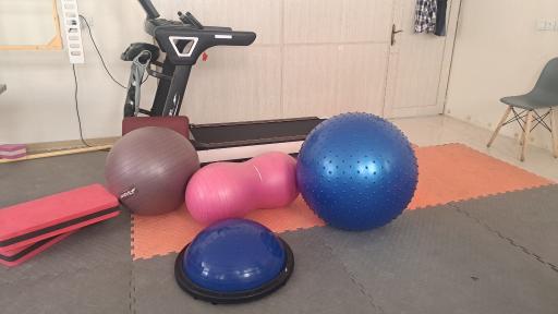 عکس گفتاردرمانی و کاردرمانی رهآوا