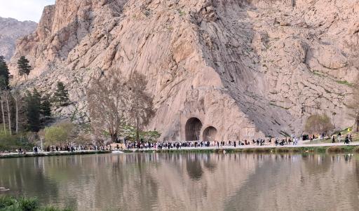 عکس دریاچه پارک شرقی طاقبستان