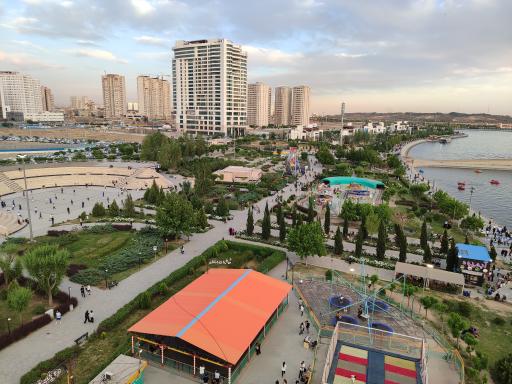 ساحل دریاچه شهدای خلیج فارس