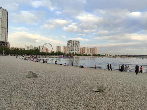 عکس ساحل دریاچه شهدای خلیج فارس