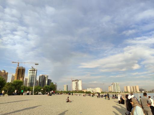 عکس ساحل دریاچه شهدای خلیج فارس