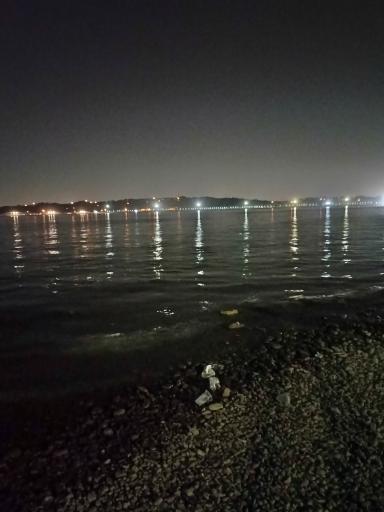 عکس ساحل دریاچه شهدای خلیج فارس