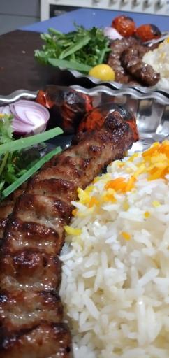 غذاخوری عزیز زاده