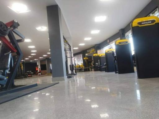 عکس باشگاه پرورش اندام پارسیا