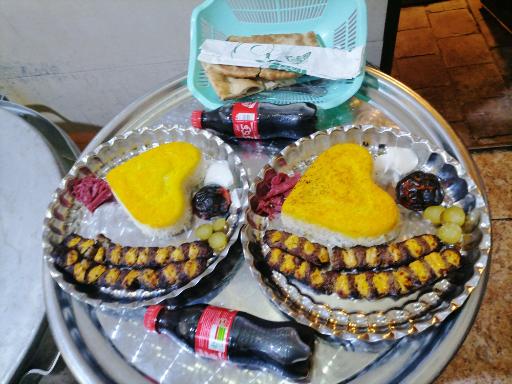 عکس رستوران سنتی باغ شمعدونی