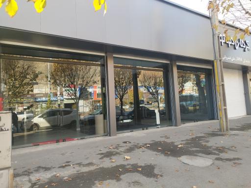 عکس نمایندگی کرمان موتور کرج (علی خسروانی)