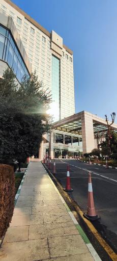 عکس هتل پارسیان آزادی