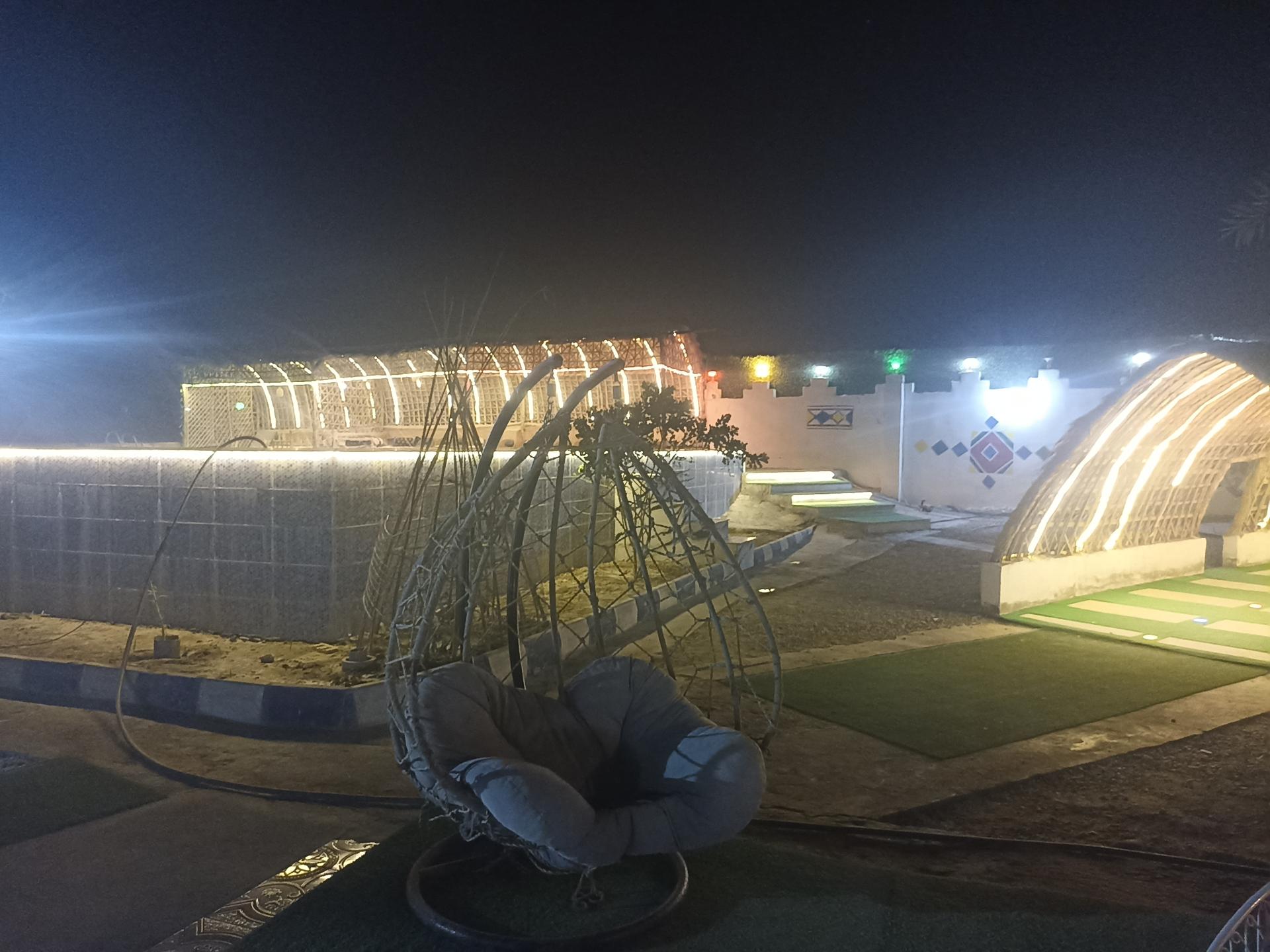 عکس بوم گردی بلوچ زاده