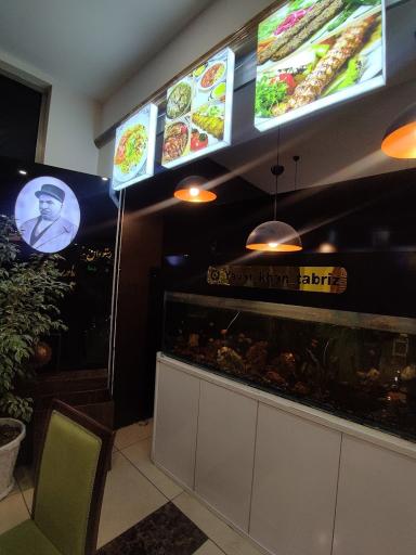 عکس رستوران یاور خان