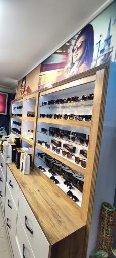 عینک سازی چشمان