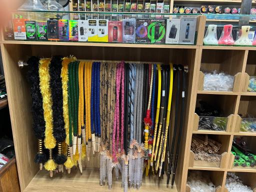 عکس فروشگاه دخانیات مستر موری