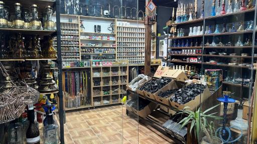 عکس فروشگاه دخانیات مستر موری