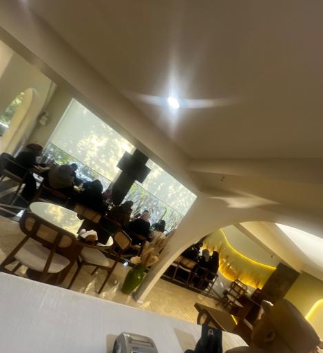 عکس رستوران یاور خان