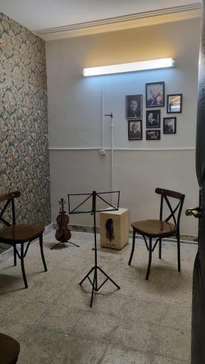 عکس آموزشگاه موسیقی تارا