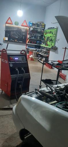 عکس تعمیرگاه گلد