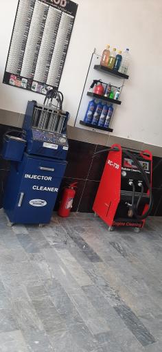 عکس تعمیرگاه گلد