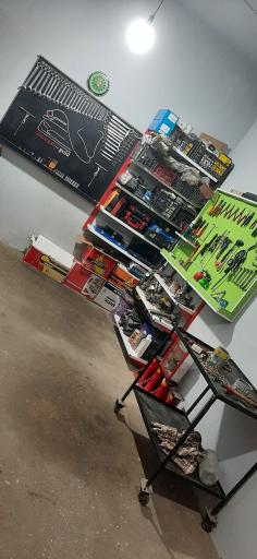 عکس تعمیرگاه گلد