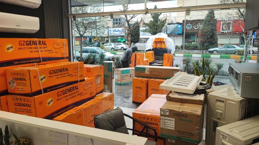 عکس فروشگاه کولر گازی هایسنس