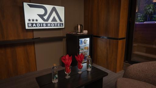 عکس هتل سه ستاره رادیس