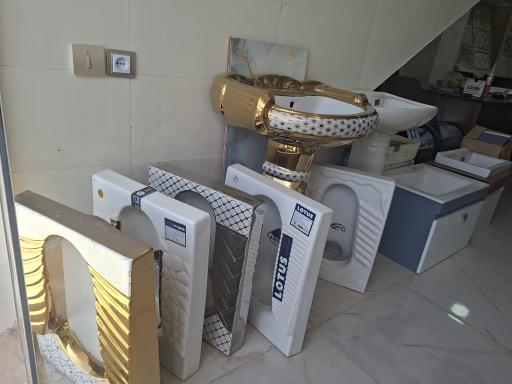 عکس فروشگاه کاشی و سرامیک افشار