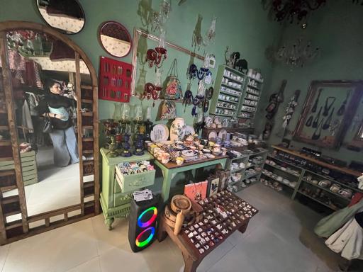 عکس آرت شاپ نوستالژیا